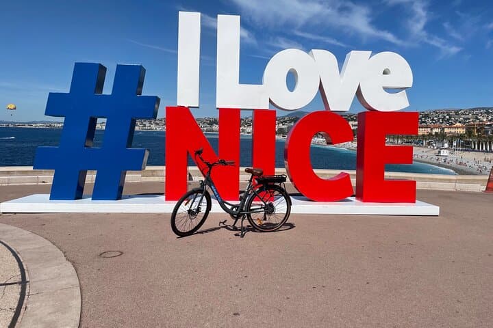 Alquiler de scooters y bicicletas eléctricas en Niza — foto 2