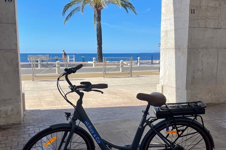 Alquiler de scooters y bicicletas eléctricas en Niza — foto 4