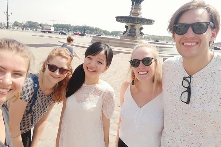 Tour Privato a Piedi di Bordeaux con Degustazione di Vini