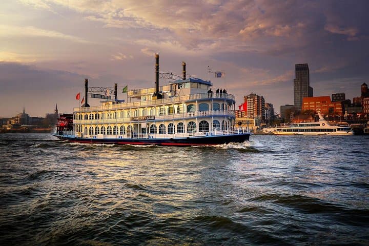 Hamburg 2-stündige Hafenrundfahrt auf der schönen Elbe — Foto 3