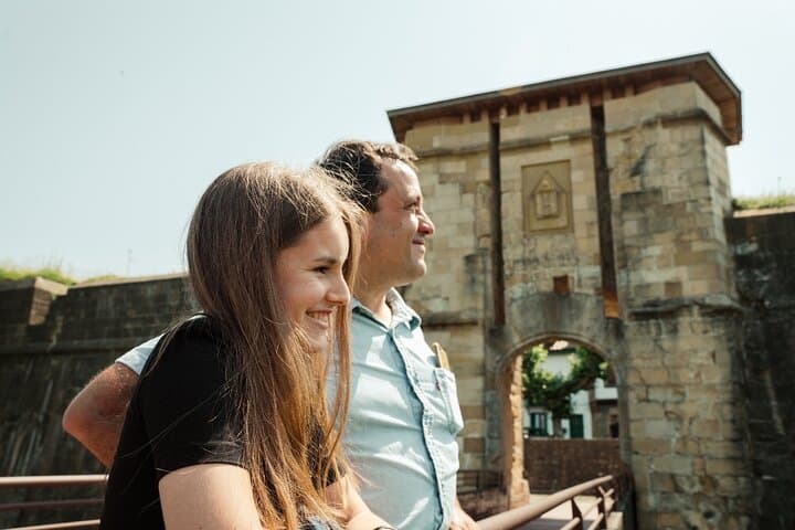 Tour Privado de Hondarribia y Comida en Sociedad Gastronómica — foto 2