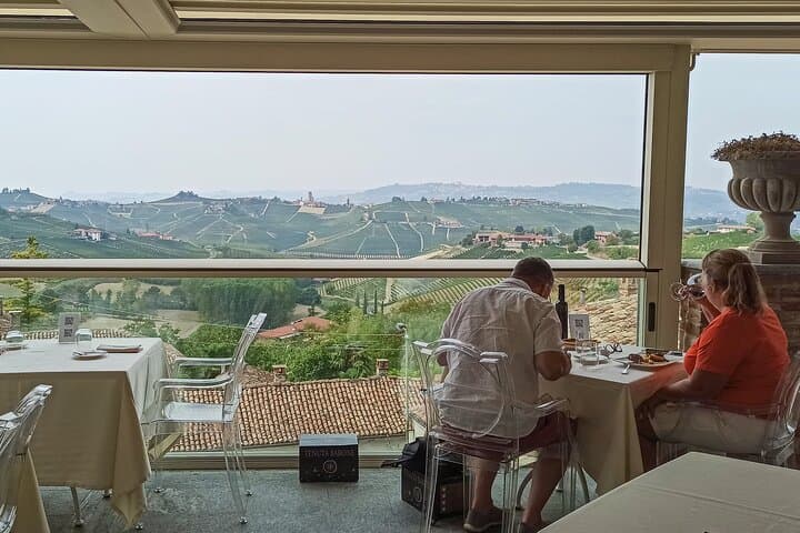 Langhe Wein- und Gourmettour ab Turin: Barolo und mehr — Foto 3