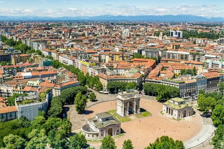 Milan Flughafen Transfer: Vom Stadtzentrum Mailand zum Flughafen Bergamo BGY — Foto 4