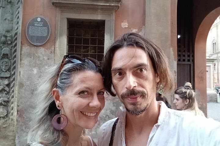 Bologna Murder Mystery: Caccia al Tesoro Autoguidata — foto 4