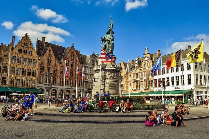 Bruges: I punti salienti e i tesori nascosti in piccoli gruppi da Parigi in minivan — foto 4