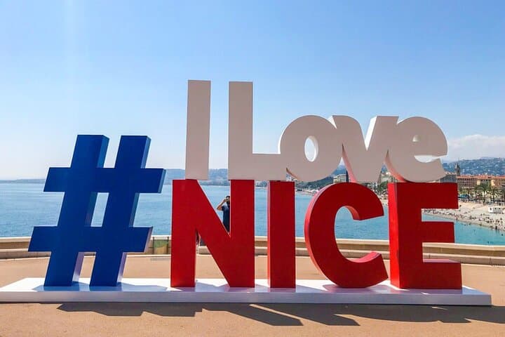 Trasferimento all'arrivo dall'Aeroporto di Côte d'Azur NCE a Nizza in Auto Privata — foto 3