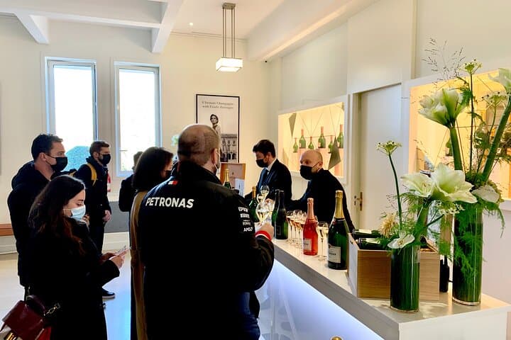 Visite privée d'une journée complète dans la région de Champagne depuis Paris