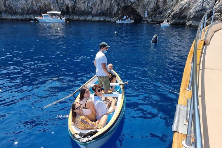 Bootstour zur Blauen Grotte von Castellammare di Stabia nach Capri — Foto 4