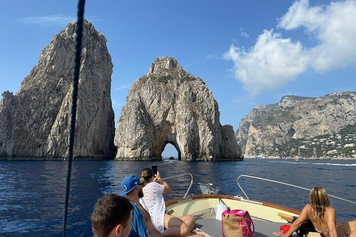 Bootstour zur Blauen Grotte von Castellammare di Stabia nach Capri