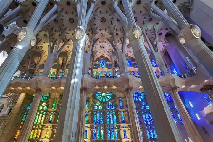 Sagrada Familia Kleingruppenführung mit Skip-the-Line Ticket — Foto 4
