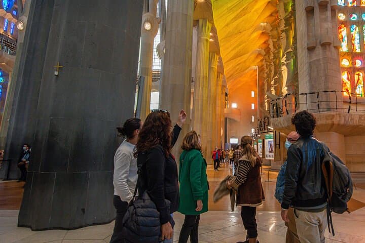 Sagrada Familia Kleingruppenführung mit Skip-the-Line Ticket — Foto 5