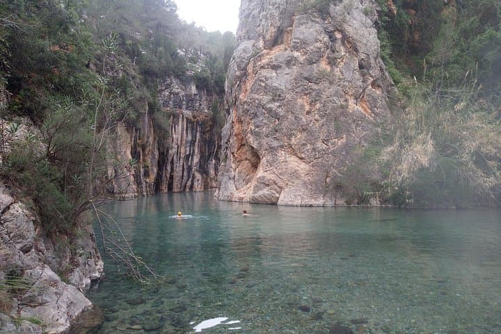 Aguas Termales de Montenejos y Cascada del Salto de la Novia