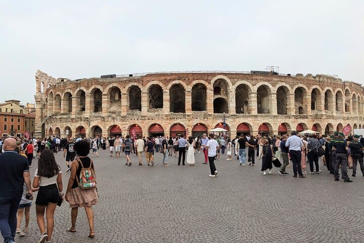 Opera all'Arena di Verona - Biglietto + Tour guidato a piedi di 1h della città — foto 3