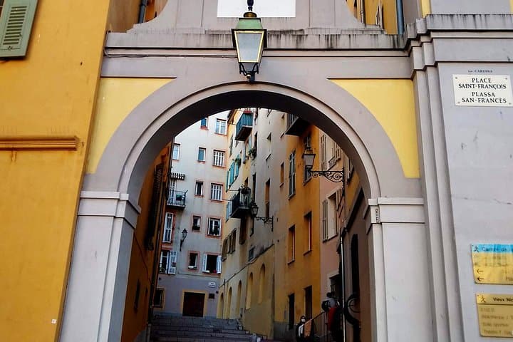 Ein Reiseführer für Schriftsteller in Nizza: Eine Audio-Tour durch die Altstadt — Foto 5