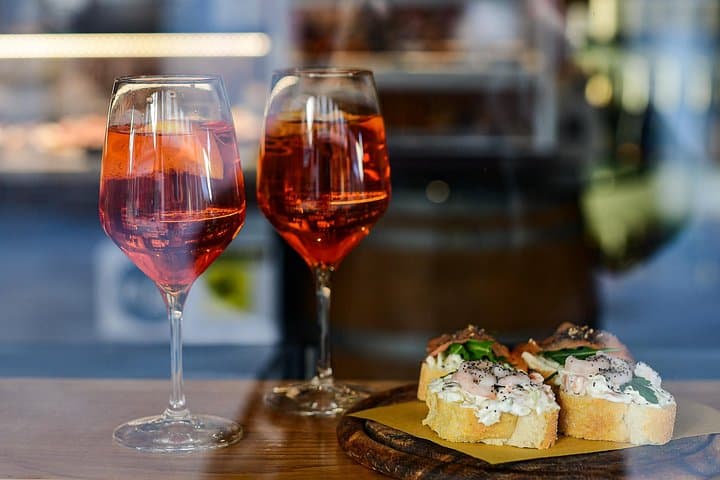 Sonnenuntergang Food & Drinks Tour in Turin