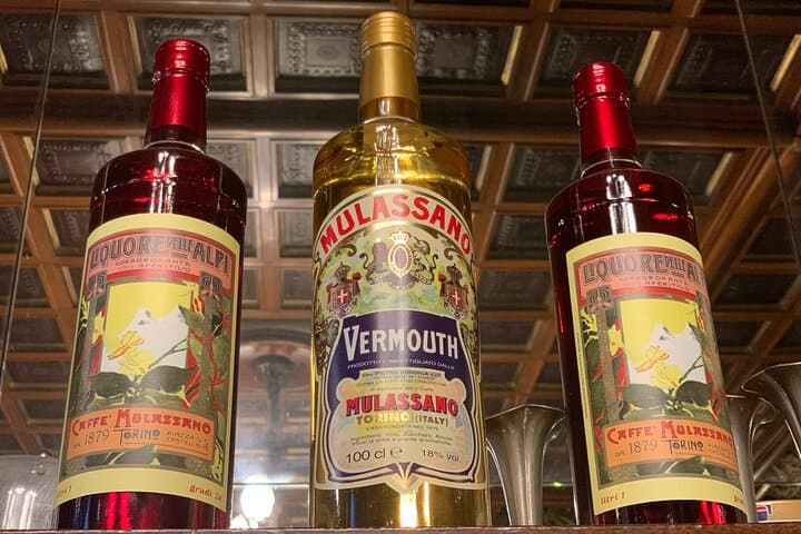 AperiTOur a Torino: Goditi un Aperitivo Tipico