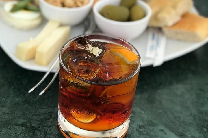AperiTOur a Torino: Goditi un Aperitivo Tipico — foto 5