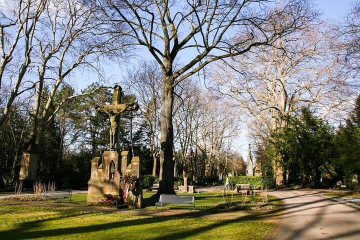 Geführte Tour über den Melatenfriedhof in Köln