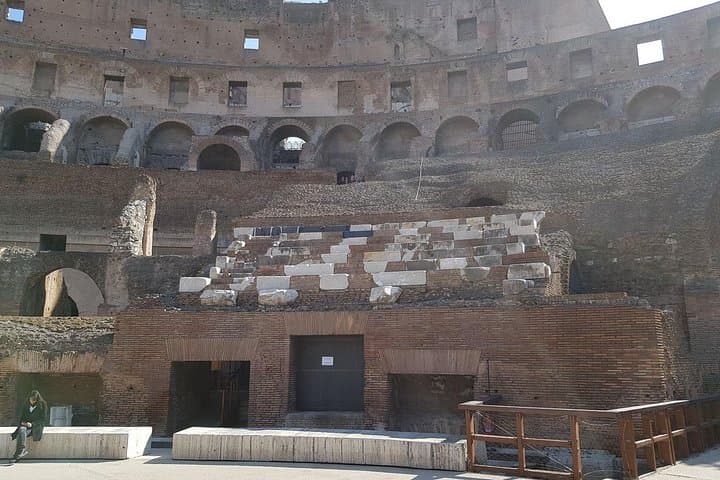 Tour Guidato del Piano dell'Arena del Colosseo, Foro Romano e Palatino — foto 4