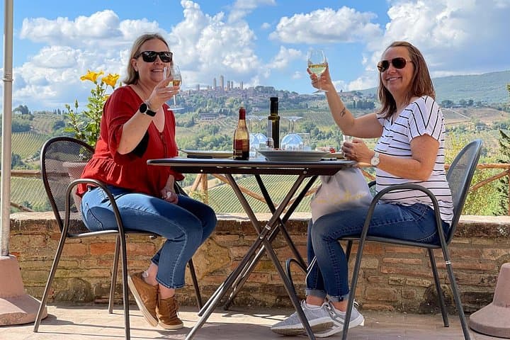 Kleingruppen-Weintour & Besuch von San Gimignano — Foto 2