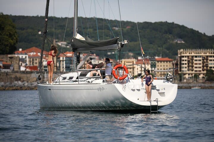 Private Segeltour am La Concha Strand, San Sebastián — Foto 5