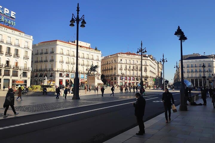 Geführte Tour durch den Königlichen Palast und die Almudena-Kathedrale in Madrid — Foto 3