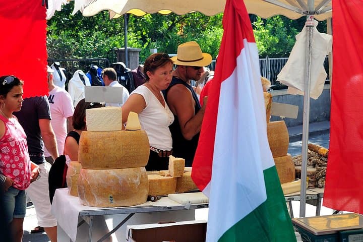Italienischer Markt und Dolceacqua Ganztagestour ab Nizza in kleiner Gruppe — Foto 3