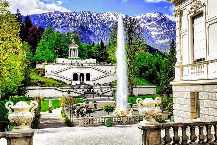 Neuschwanstein und Linderhof Schloss Tour ab München