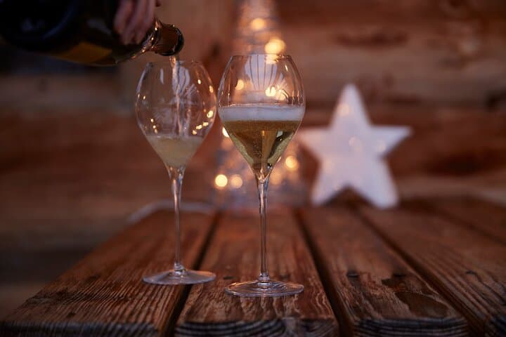 Weihnachtskellerführung und Verkostung von Weinen aus dem Elsass