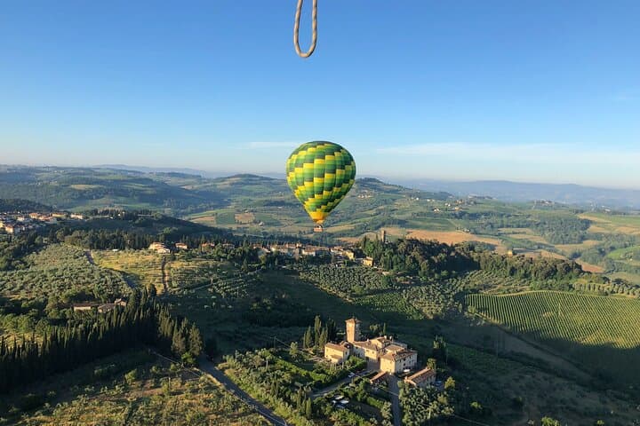 Heißluftballonfahrt über die Toskana