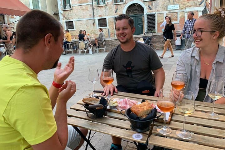 Venezianischer Abend: Weinverkostung und Cicchetti