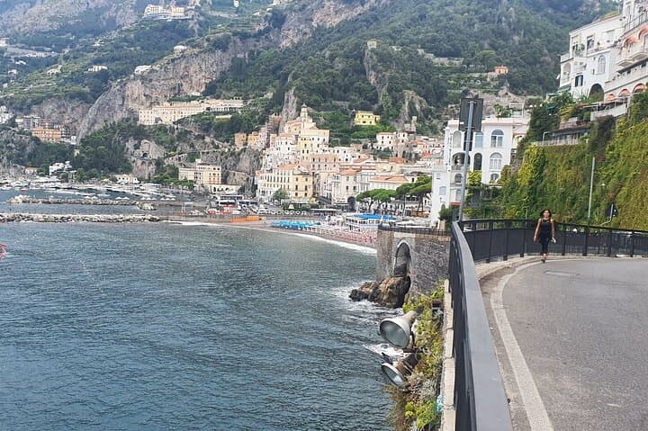 Privater Transfer: Flughafen Neapel nach Amalfi