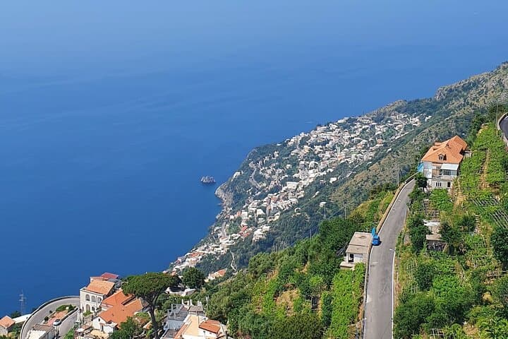 Privater Transfer: Flughafen Neapel nach Amalfi — Foto 3