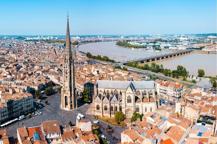 Bordeaux Mystery Quest: Paseo Autoguiado por la UNESCO