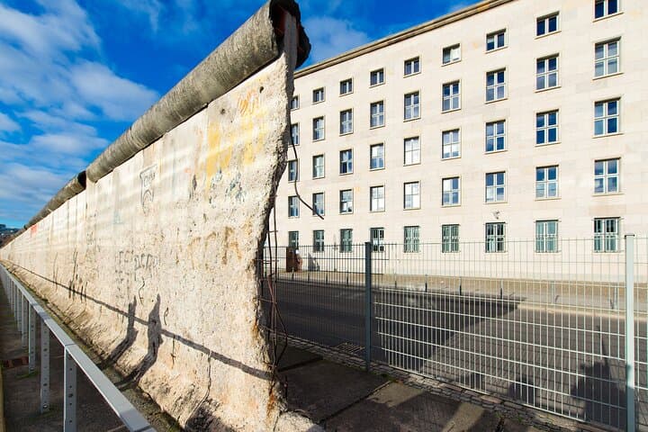 Berlin : Visite Privée à Pied sur la Guerre Froide — photo 3