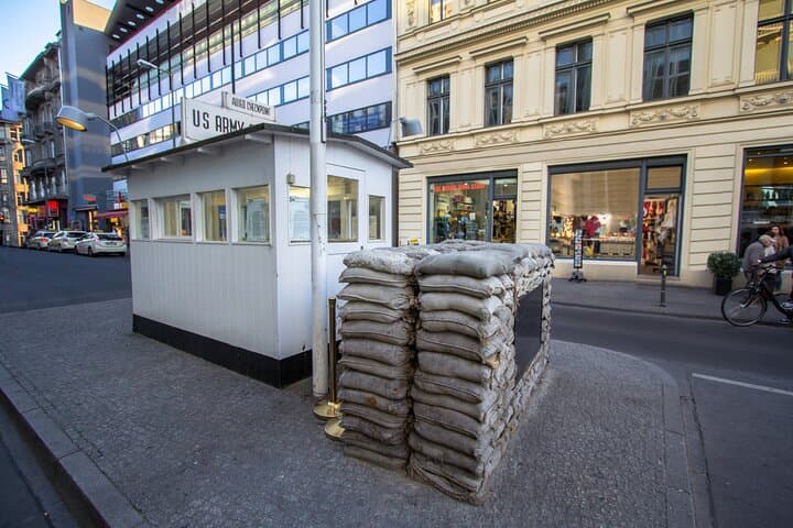 Berlin : Visite Privée à Pied sur la Guerre Froide — photo 4