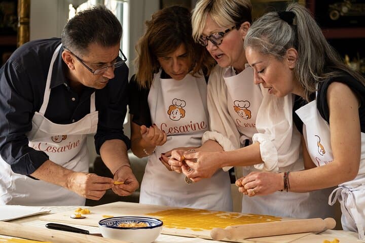 Venedig: Pasta, Tiramisu oder Cicchetti-Kurs mit Wein