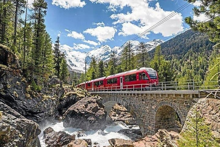 Tour del Tren Rojo Bernina y St Moritz desde Milán — foto 2