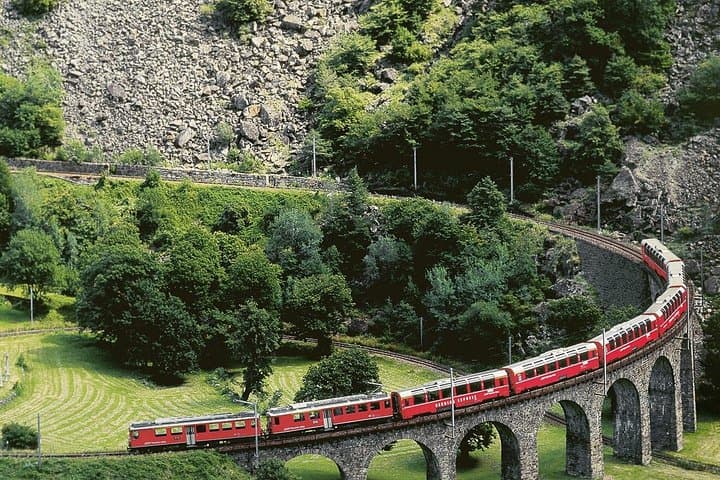 Tour del Tren Rojo Bernina y St Moritz desde Milán — foto 3