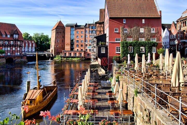 Traditionelles deutsches Essen und private Tour durch die Hamburger Altstadt