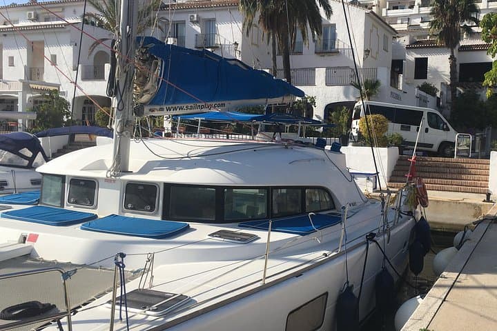 Crucero de lujo en catamarán de medio día en Granada — foto 5