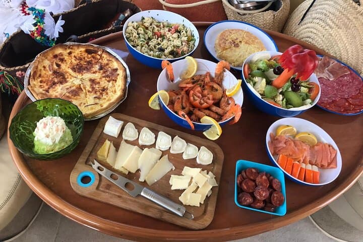 Crociere di Lusso in Yacht a Motore di Mezza Giornata a Granada — foto 4