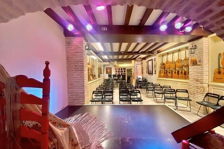 Casa de la Guitarra Flamenco Show in Seville — photo 5