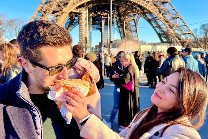 Seine-Flusskreuzfahrt &amp; Französisches Crêpe-Verkosten am Eiffelturm — Foto 5