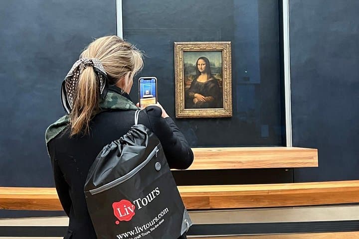 Première vue de la Mona Lisa : visite guidée du Louvre avec un maximum de 6 personnes — photo 1