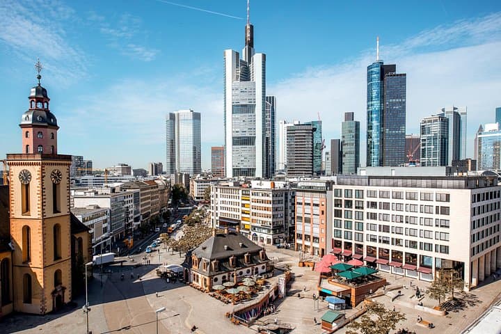 Frankfurt MAIN TOWER Tour mit Guide und Altstadtbesuch — Foto 5