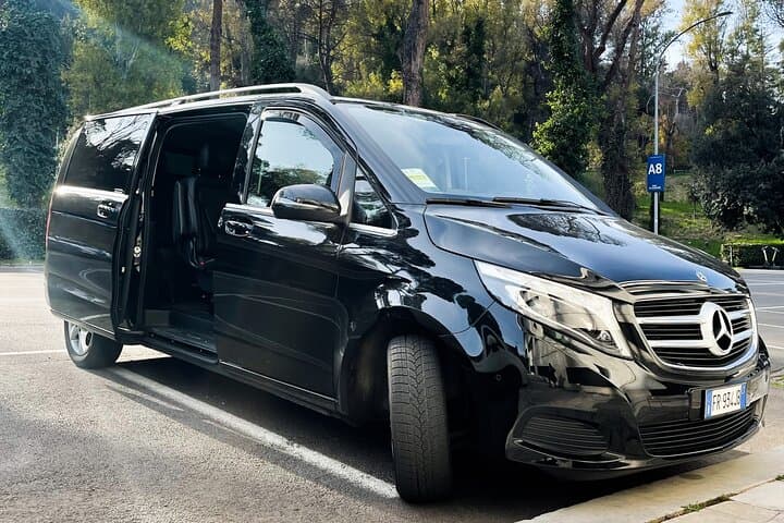 Private Arrival Transfer from Fiumicino Airport (FCO) to Rome — photo 3