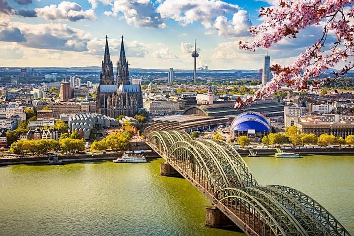 Private geführte Tour durch Köln mit Transport