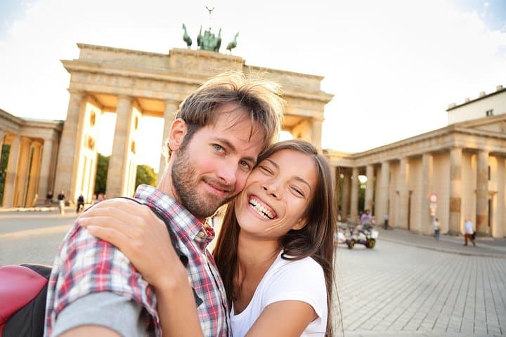 Geführte Tour und Transfers zum Gedenkort Berlin-Hohenschönhausen
