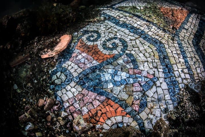Snorkeling tra i Resti Archeologici Sommersi di Baia da Napoli — foto 3